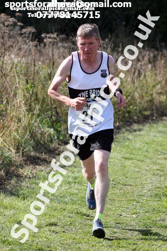 Senior mens and veteran relays, Sunderland Harriers Cross Country Relays, Farringdon, Sunderland . Photo: David T. Hewitson/Sports for All Pics